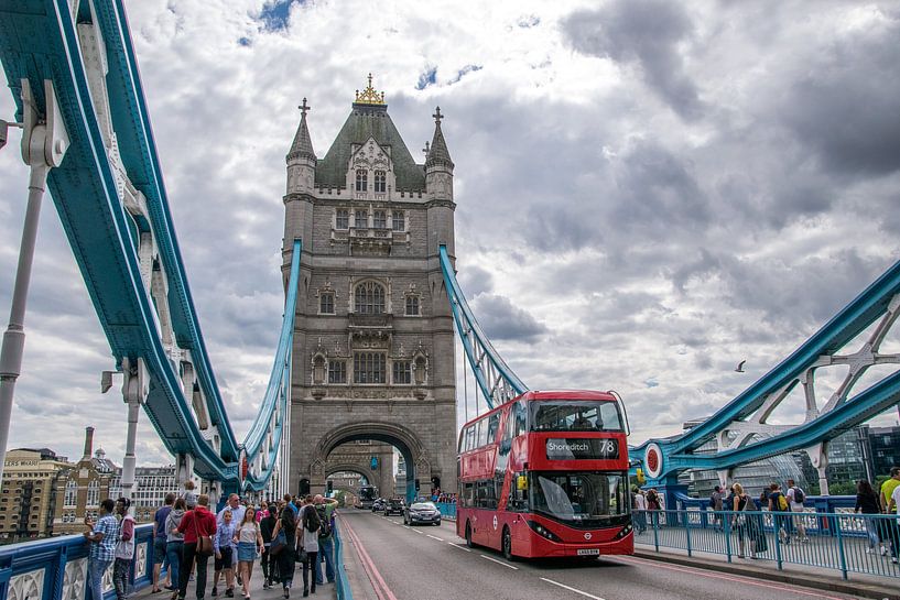Towerbridge by Henry van Schijndel