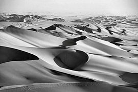 Niger... Sahara. Désert du Ténéré. Dunes de sable d'Arakao. sur Frans Lemmens