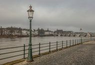 Uitzicht op de Sint Servaasbrug in Maastricht van John Kreukniet thumbnail