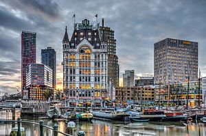 Der Alte Hafen in Rotterdam bei Abend