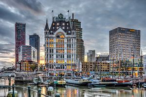 Der Alte Hafen in Rotterdam bei Abend von Frans Blok