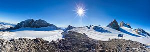 Traumhaftes Panorama am Dachsteingletscher