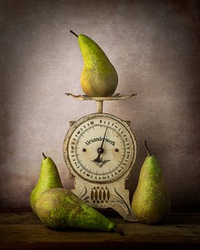 Antique scale with pears by Gerben van Buiten