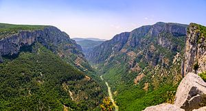 Die Landschaft der Gorges du Verdon in der Provence