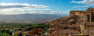panorama van Toscane met Volterra, Italië van Jan Fritz
