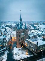 De Sassenpoort Zwolle in de sneeuw