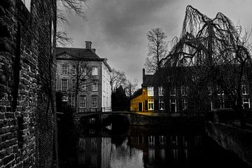The canal and its buildings by Jeroen Berendse