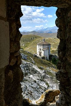 Rocca Calascio, Abruzzo -  Italië van Rob Severijnen