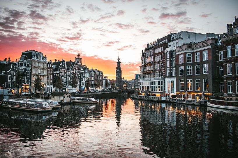 Amsterdam by Hello Pompoyo