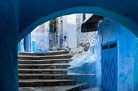 Petit joueur de football à Chefchaouen, Maroc par Paula Romein Aperçu