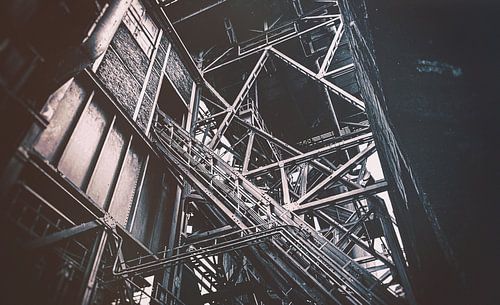 Trap naar de hoogoven - Landschaftspark Duisburg Nord - staalfabriek, kolenmijn