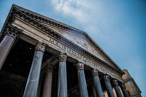 Pantheon in de regen van Colin Eusman