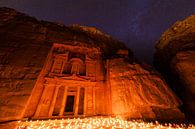 Kerzenlichter in Petra, Jordanien von Laura Vink Miniaturansicht