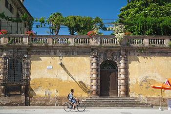 Fietser in Lucca