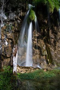 Chute d'eau en Croatie sur Fabian Bracht