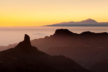 Roque Bentayga bei Sonnenuntergang, Gran Canaria, Kanarische Inseln, Spanien von Markus Lange