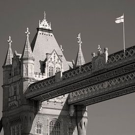 Tower Bridge , London  van Dirk Huijssoon