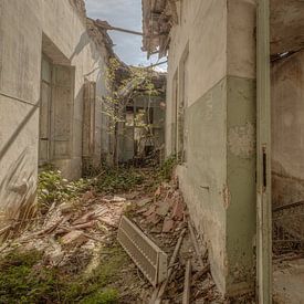 Dilapidated and abandoned Italian convent corridor by Wesley Van Vijfeijken