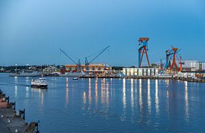 Abend auf der Förde – Zwischen Werften und Weite