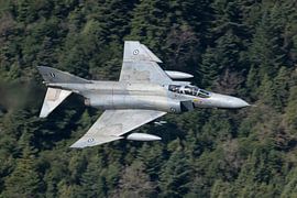 Tieffliegende griechische F-4 Phantom von HB Photography