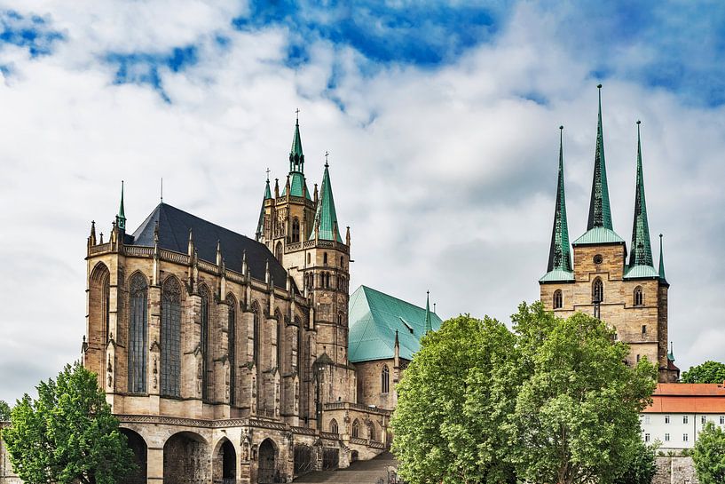Kathedraal (links) en de Severikirche (rechts) in Erfurt, Duitsland van Gunter Kirsch