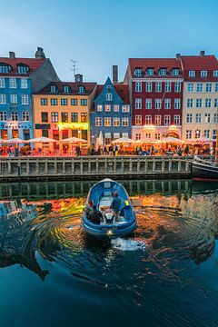 Kopenhagen - Boot bij Nyhavn (0048) van Reezyard