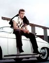 James Dean sitzt auf einem Porsche Speedster von Bridgeman Images Miniaturansicht
