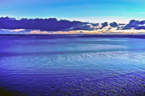 Méditation au bord de la mer du Nord, sur la plage de Henne, au Danemark sur Silva Wischeropp