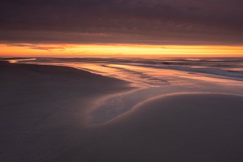 Last light - North Sea beach Terschelling by Jurjen Veerman