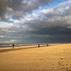 Egond aan Zee bei aufziehendem Regen und dunklem Himmel von Marianne van der Zee
