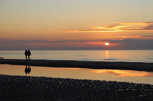Coucher de soleil au bord de la mer
