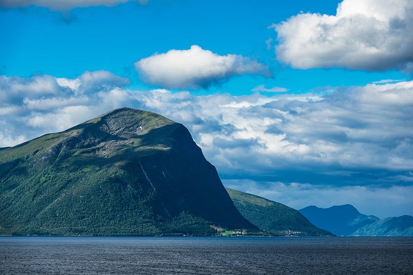 Blick auf den Storfjord in Norwegen von Rico Ködder