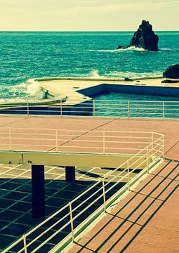 Piscine extérieure Funchal, Madère. sur Hennnie Keeris