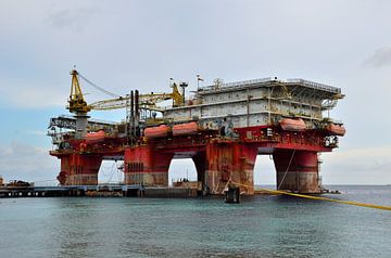 Platform ship Safe Concordia in Curaçao by Karel Frielink