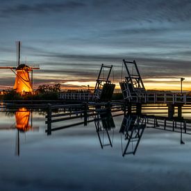 Illuminated windmills Kinderdijk by Cor de Bruijn