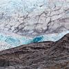 Gletsjer met blauw ijs in Spitsbergen, Svalbard van Michèle Huge