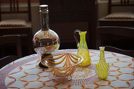 Geblazen glas by Jelke van der Meer