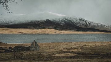 Ruin near Laggan by Paulien van der Werf