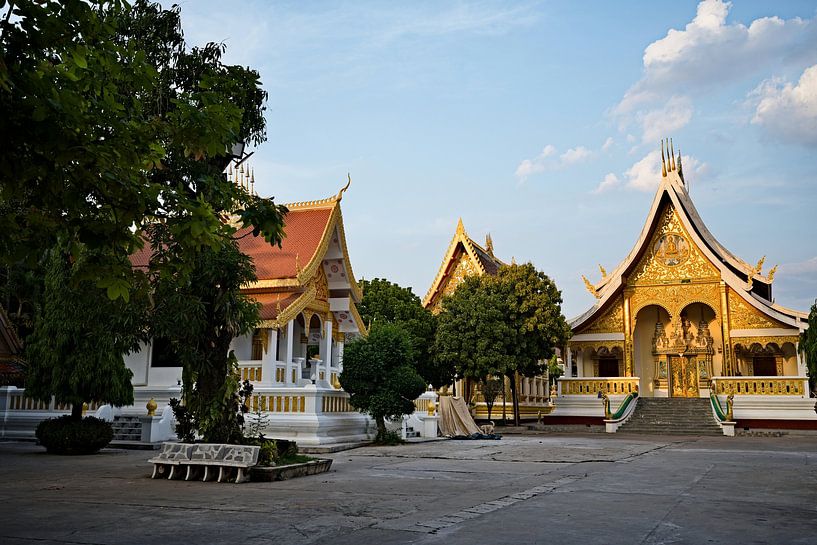 The refinement of Wat Yai Xayaphoum by Frank Photos