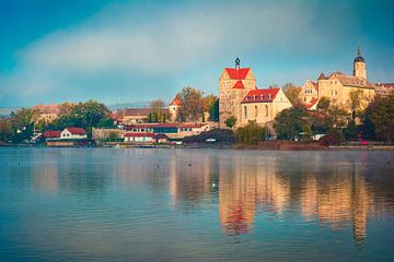 Schloss in Seeburg im Nebel von Martin Wasilewski