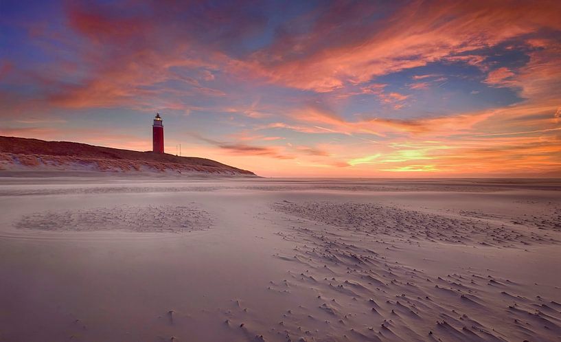 Texel lighthouse at sunset by John Leeninga