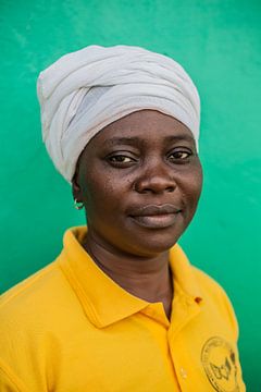 Portrait d'une femme au Libéria sur Reinier van Oorsouw