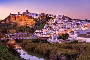 Le soir tombe à Arcos de la Frontera, Espagne sur Adelheid Smitt