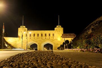 Muscat Gate Museum bei Nacht von Alphapics