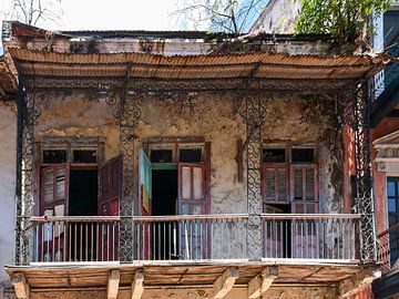 Verlassenes Haus in Panama-Stadt / Altes Haus in Panama-Stadt von Henk de Boer