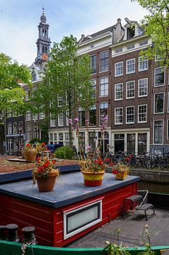 Bloemgracht en Westertoren in Amsterdam van Peter Bartelings
