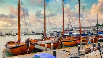 Volendam Fischerboote von Digital Art Nederland