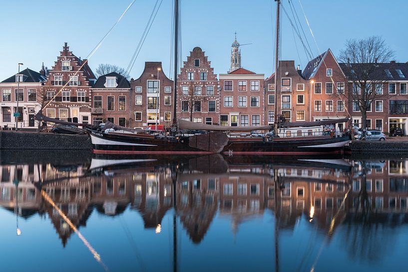 Gespiegeld van Scott McQuaide
