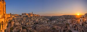 Panorama und Sonnenaufgang über Matera, Italien