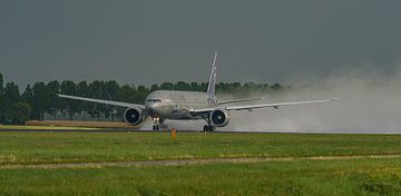 Le Boeing 777-300 de KLM (PH-BVD) aux couleurs de SkyTeam. sur Jaap van den Berg